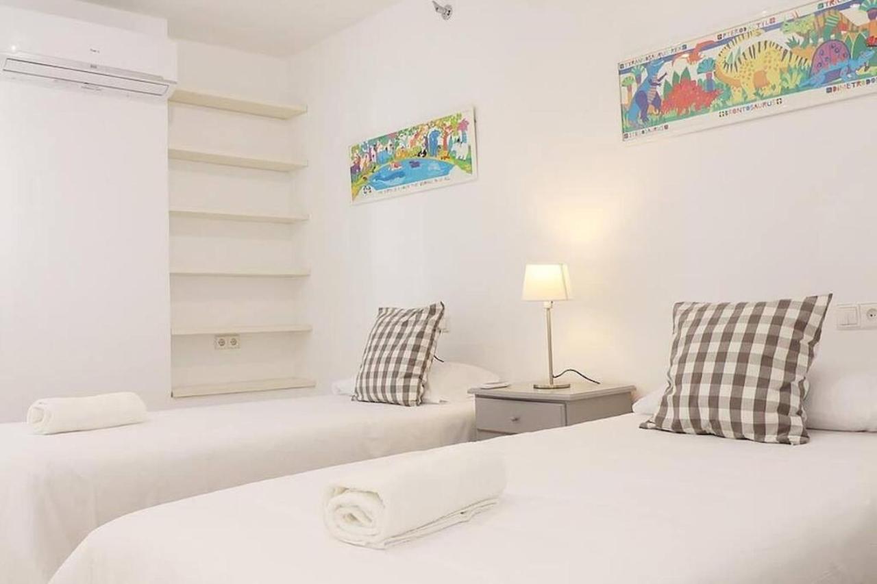 Amazing 3bedroom Flat With Seafront Views & Pool By Sharingco Apartament