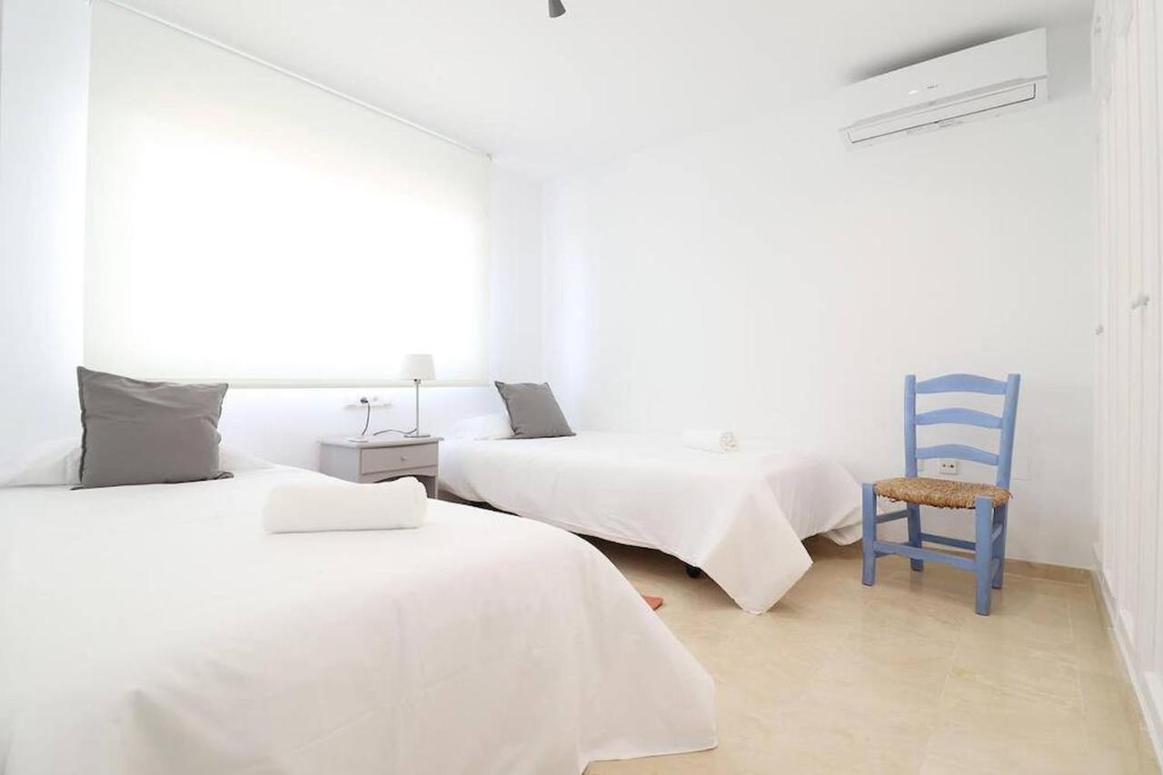 Amazing 3bedroom Flat With Seafront Views & Pool By Sharingco Apartament