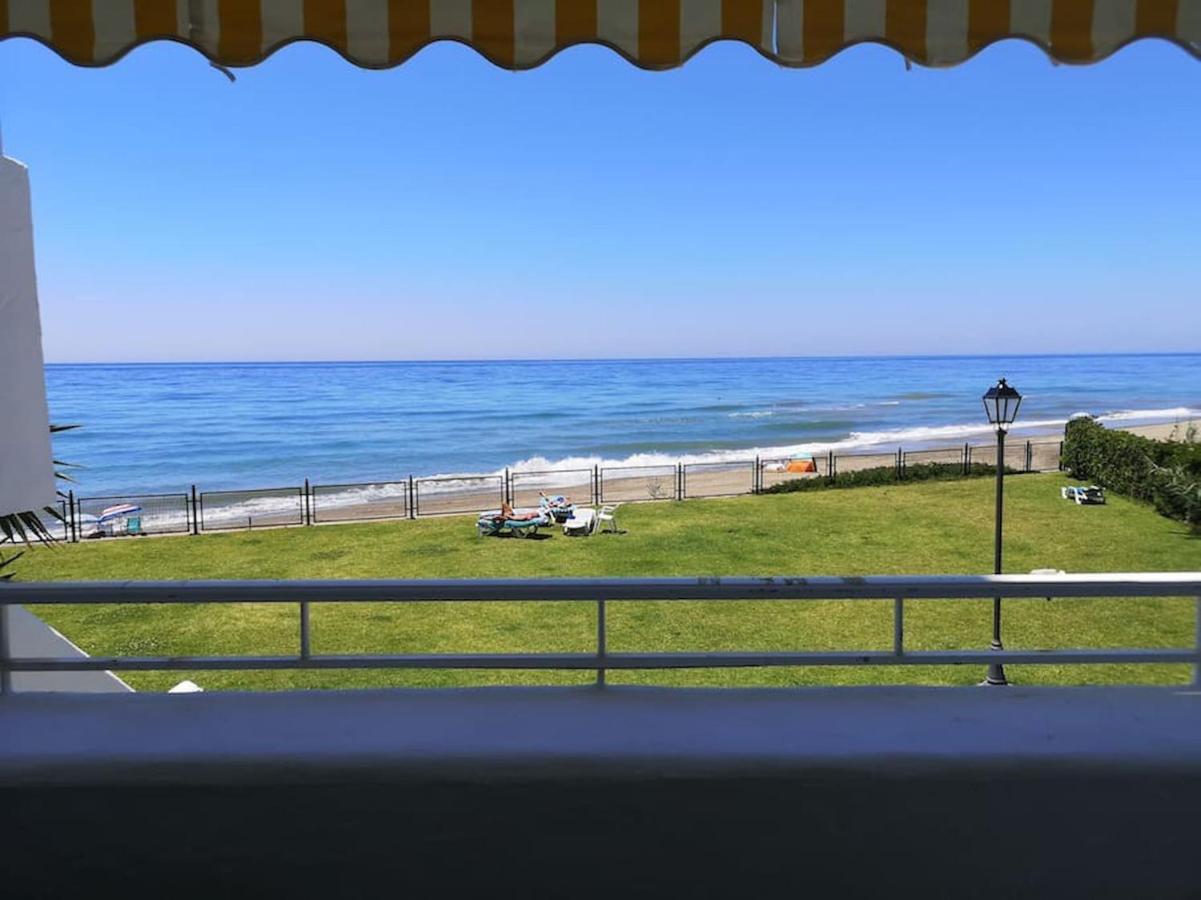 Apartment Amazing 3bedroom Flat With Seafront Views & Pool By Sharingco