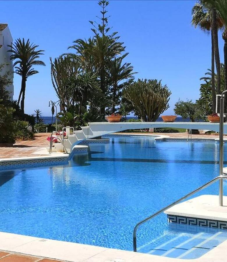 Amazing 3bedroom Flat With Seafront Views & Pool By Sharingco Apartament *